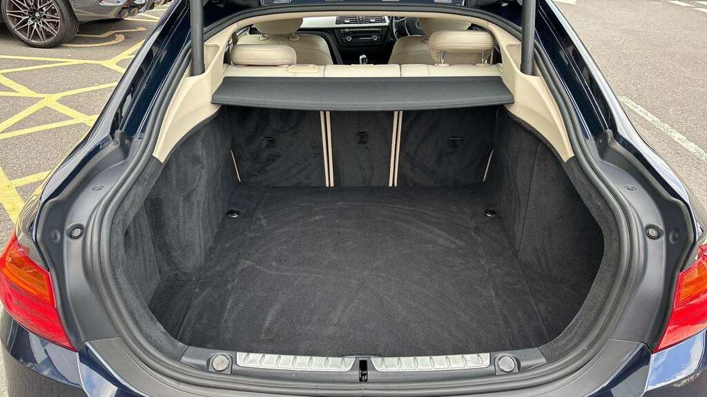 BMW 4 Series Hatchback Black #14