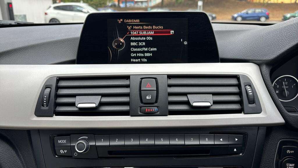 BMW 4 Series Hatchback Black #31