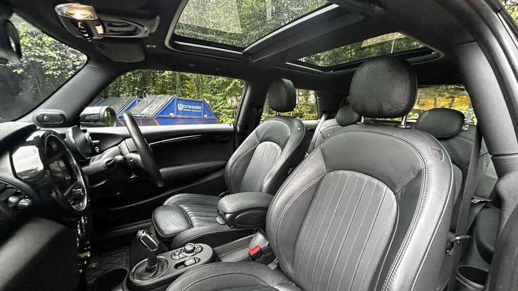 Mini Hatch 1.5 Cooper Classic Steptronic Euro 6 Ss Red #13