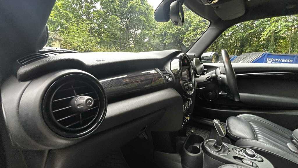 Mini Hatch 1.5 Cooper Classic Steptronic Euro 6 Ss Red #14