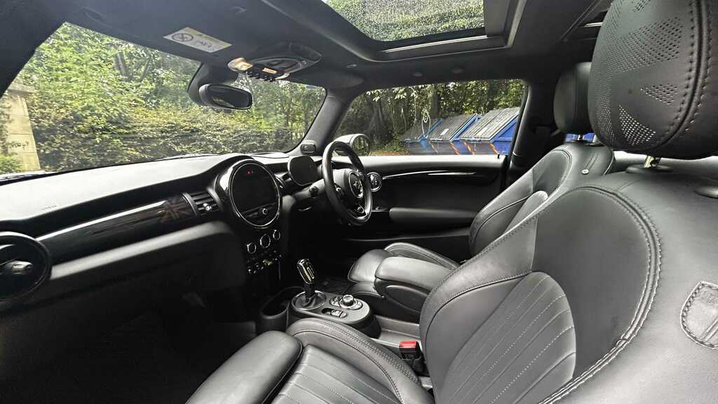 Mini Hatch 1.5 Cooper Classic Steptronic Euro 6 Ss Red #11