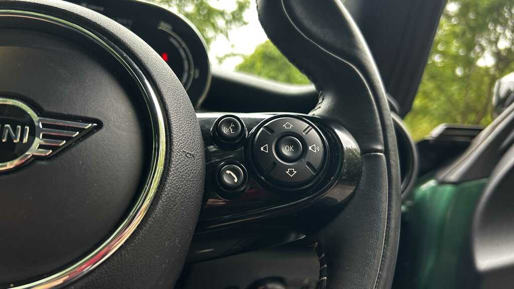 Mini Hatch 1.5 Cooper Classic Steptronic Euro 6 Ss Red #26
