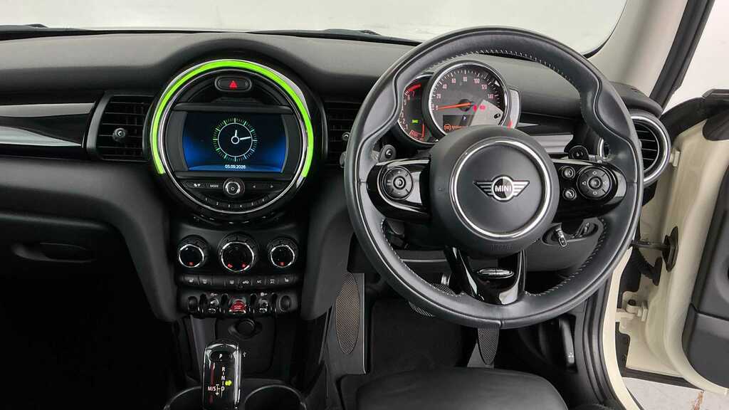 Mini Hatch 2.0 Cooper S Exclusive II 2019 White #5