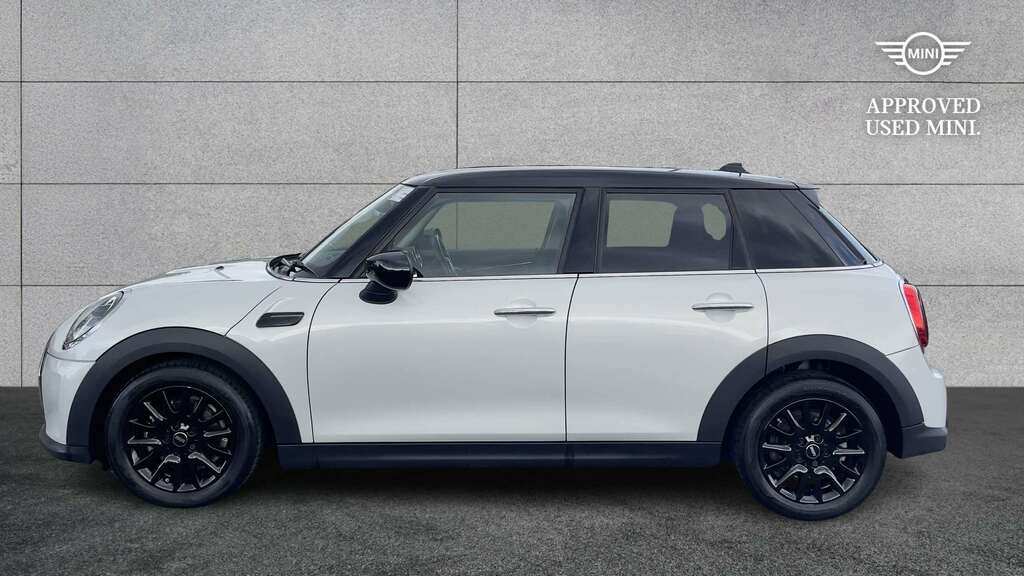 Mini Hatch 1.5 Cooper Classic 2022 White #3