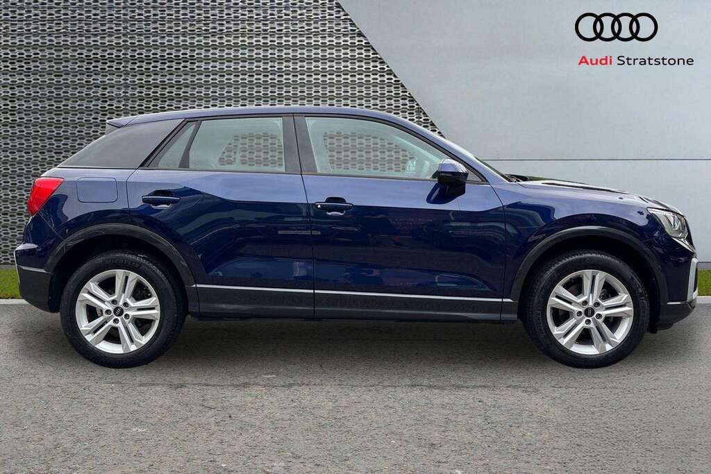 Audi Q2 30 Tfsi Sport 2023 LV23JZU Blue #4
