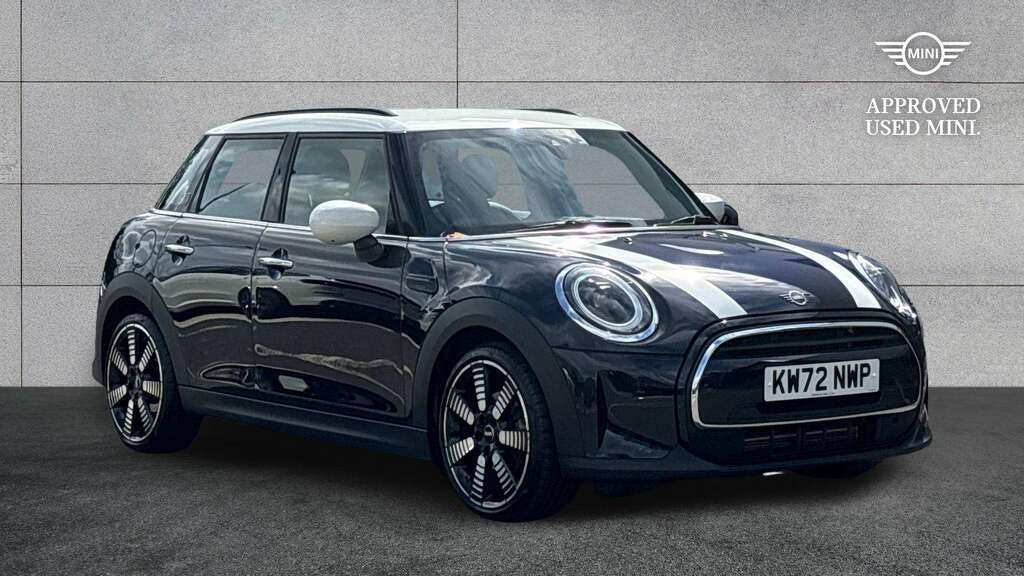 Mini Hatch 1.5 Cooper Exclusive Premium 2023 Black