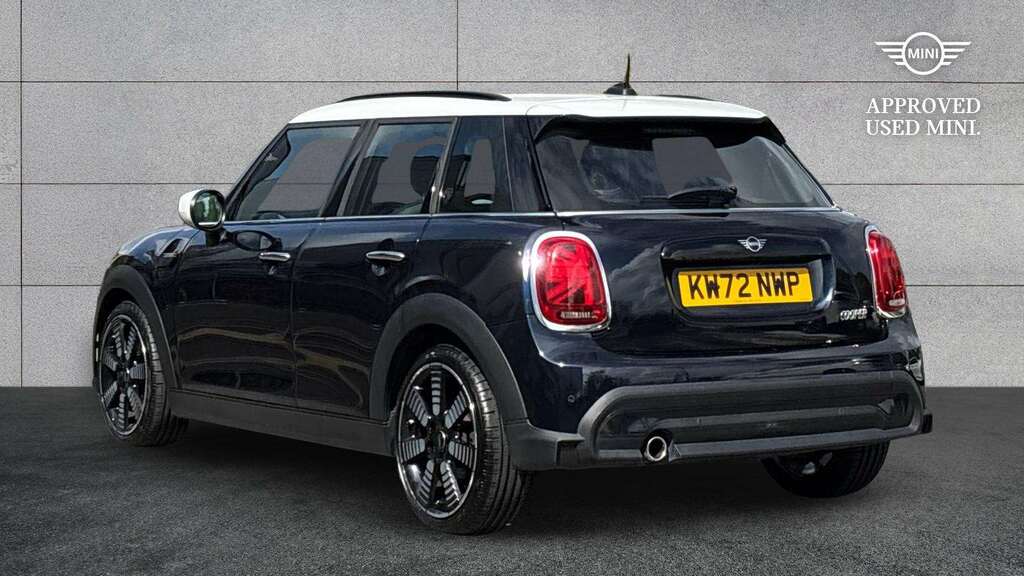 Mini Hatch 1.5 Cooper Exclusive Premium 2023 KW72NWP Black #2