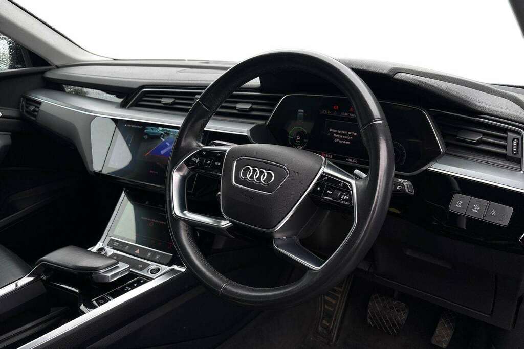 Audi E-tron 230Kw 50 Quattro 71Kwh Technik 2021 Black #6