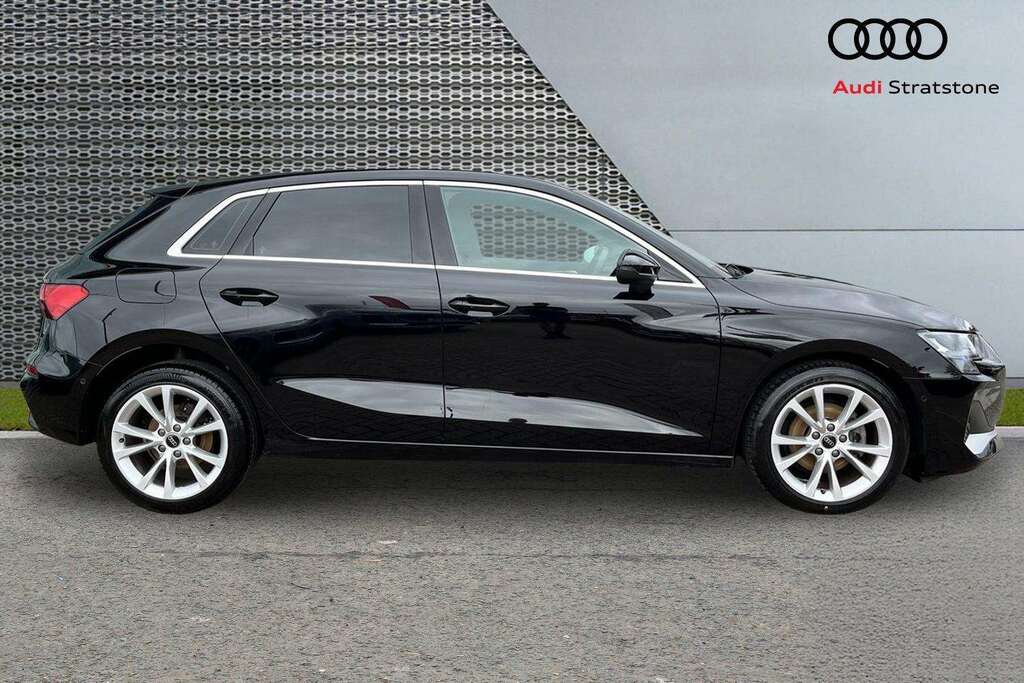 Audi A3 30 Tfsi Sport 2024 DF24XST Black #4