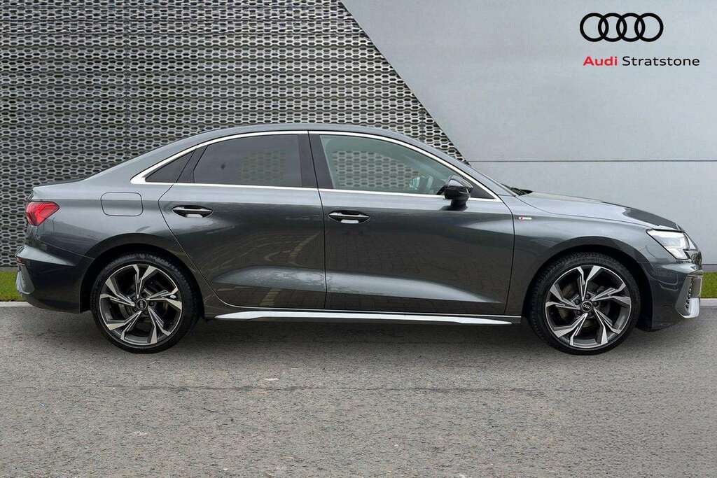 Audi A3 30 Tfsi S Line 2023 DG73CPE Grey #4