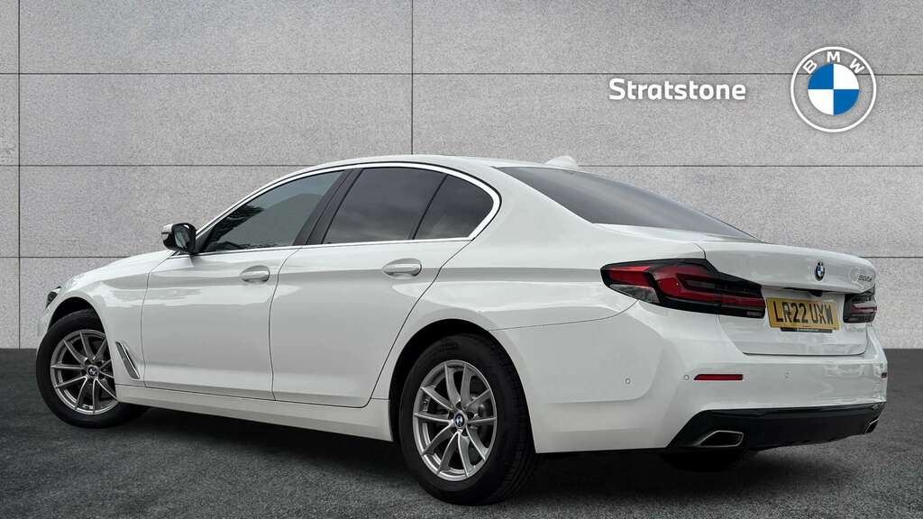 BMW 5 Series 520D Mht Se Step 2022 White #2