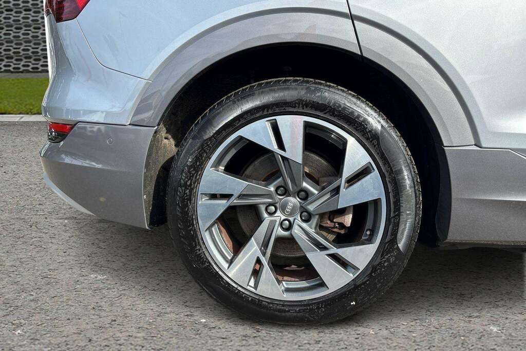 Audi E-tron 55 Quattro 95Kwh Grey #9