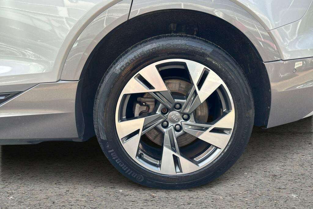 Audi E-tron 55 Quattro 95Kwh Grey #10