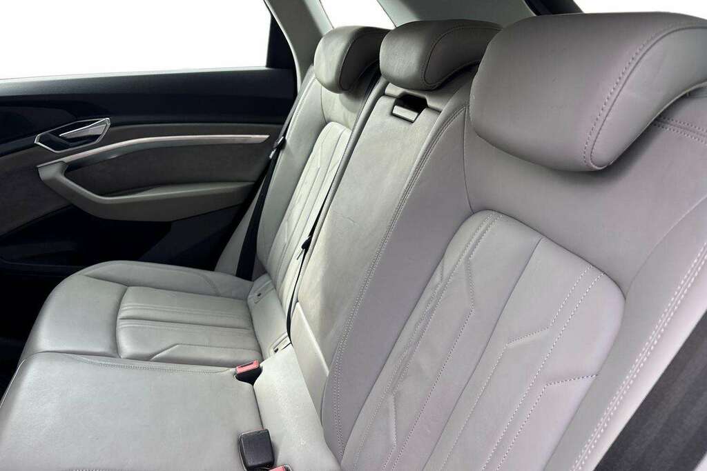 Audi E-tron 55 Quattro 95Kwh Grey #22