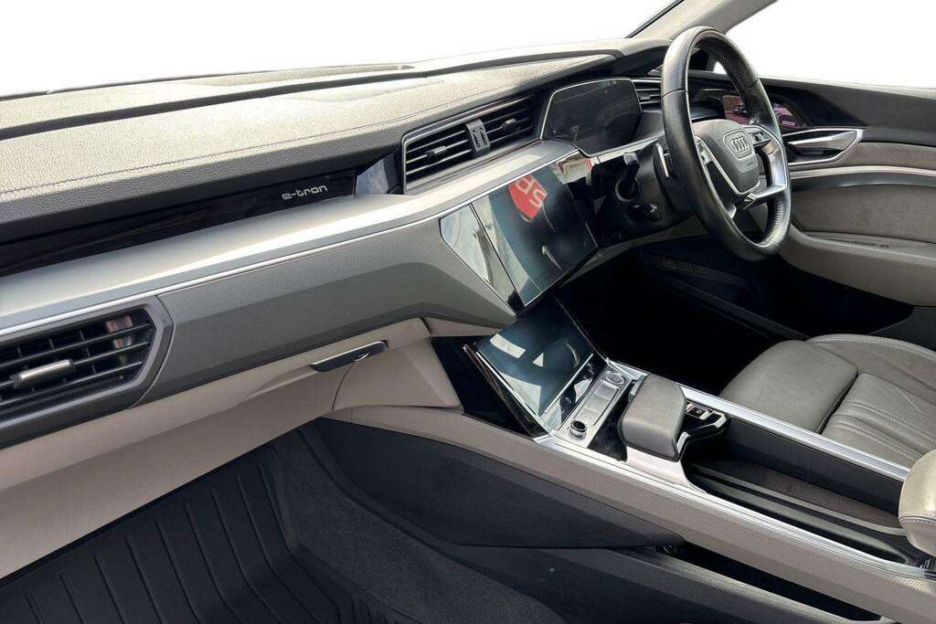Audi E-tron 300Kw 55 Quattro 95Kwh 2020 Silver #2