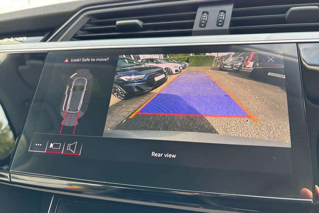 Audi E-tron 55 Quattro 95Kwh Grey #26