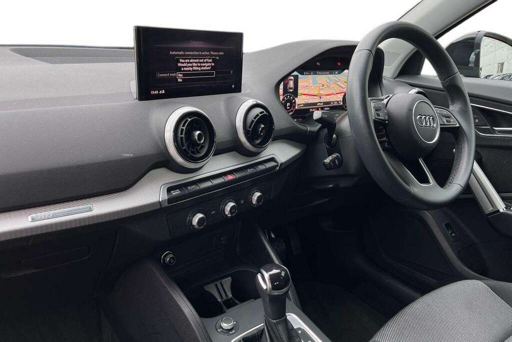 Audi Q2 35 Tfsi Sport S Tronic 2023 Black #2