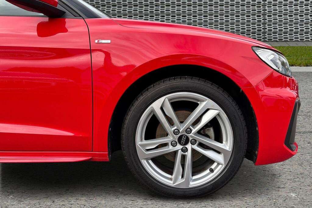 Audi A1 35 Tfsi S Line S Tronic 2023 KR23YOA Red #5