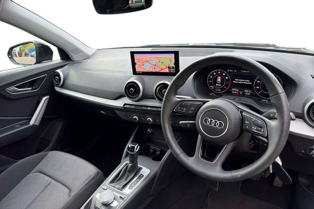 Audi Q2 35 Tfsi Sport S Tronic 2024 Black #6