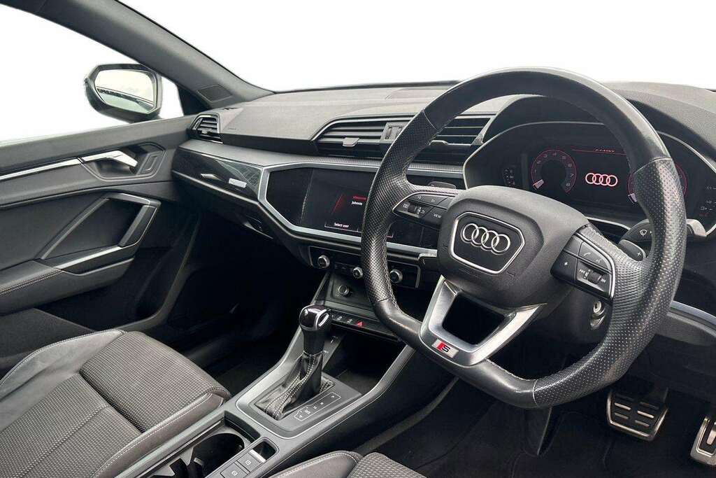 Audi Q3 35 Tfsi Black Edition S Tronic 2021 Black #6