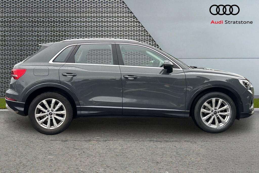 Audi Q3 35 Tfsi Sport 2024 Grey #4