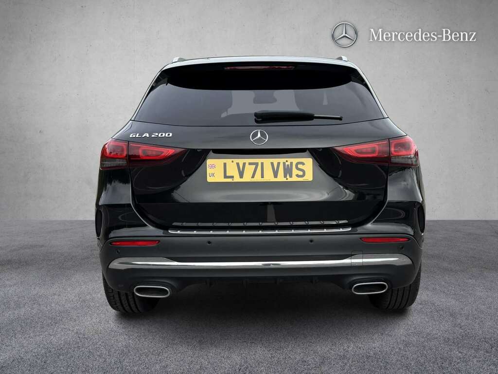 Mercedes-Benz GLA Class 200 Amg Line Executive 2021 Black #6