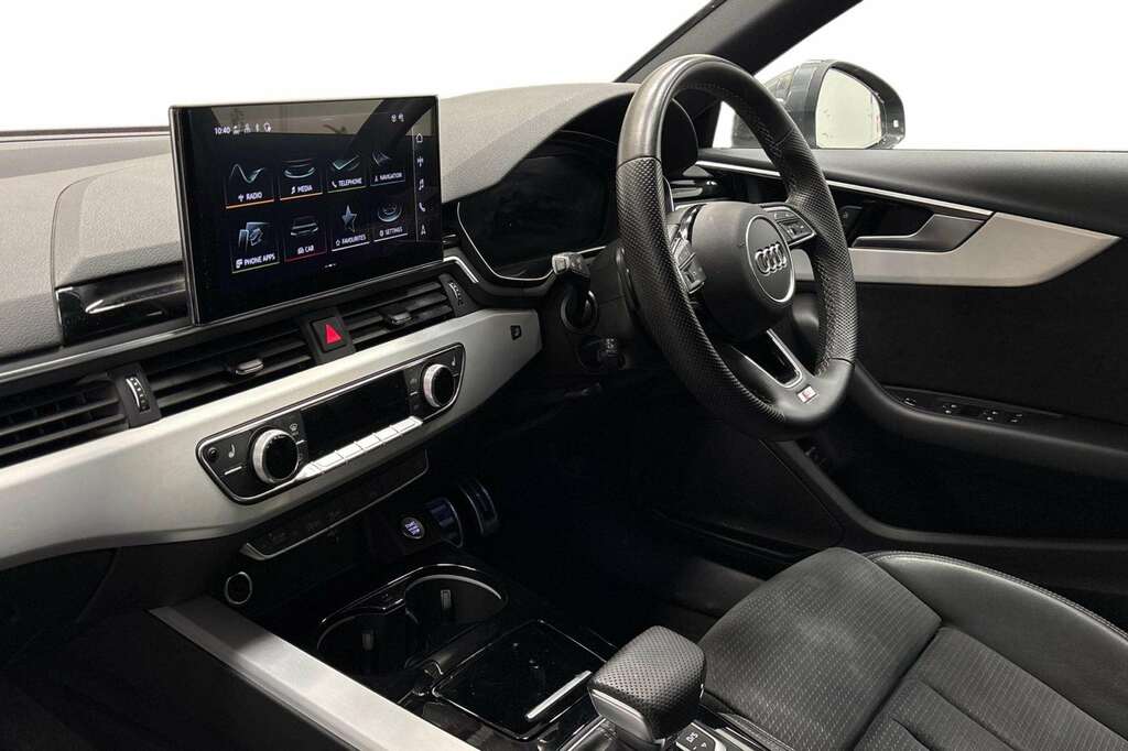 Audi A4 40 Tfsi 204 S Line S Tronic 2024 Grey #2