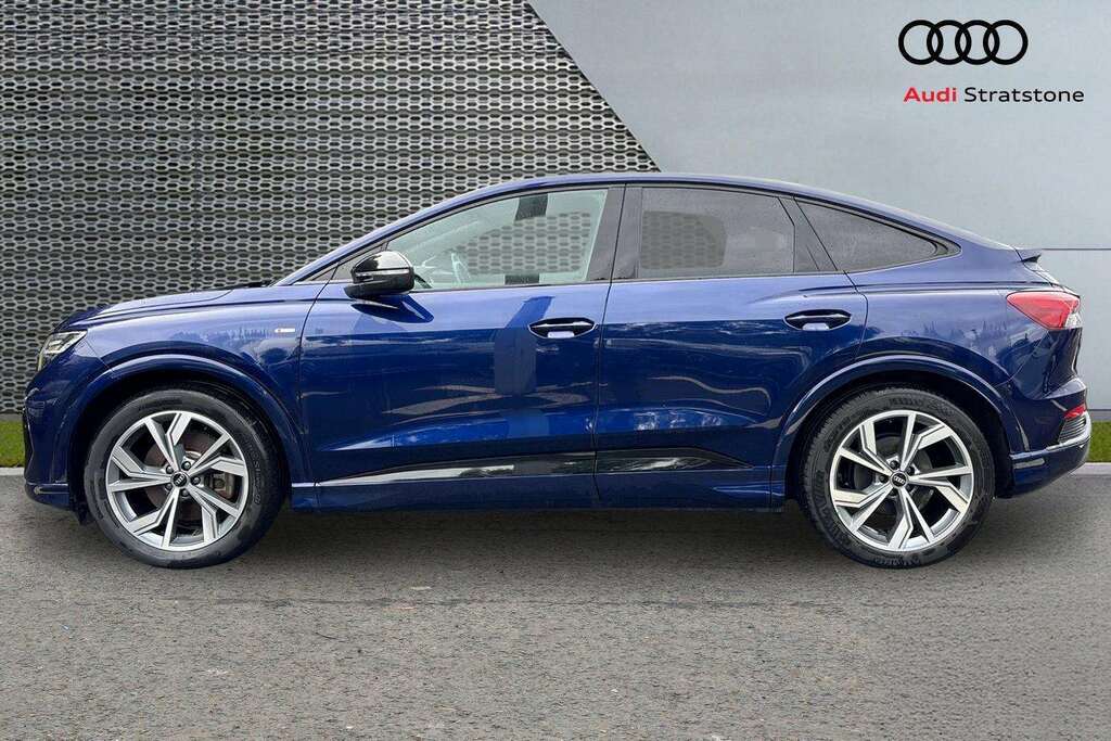 Audi Q4 E Tron Vorsprung Black #8
