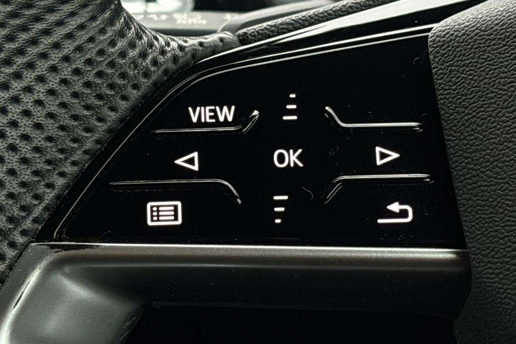 Audi Q4 E Tron Vorsprung Black #16