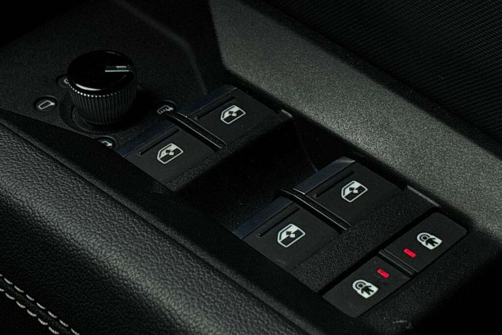 Audi Q4 E Tron Vorsprung Black #14