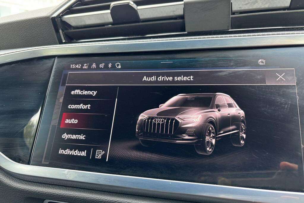 Audi Q3 45 Tfsi E S Line S Tronic Tech Pack Black #30