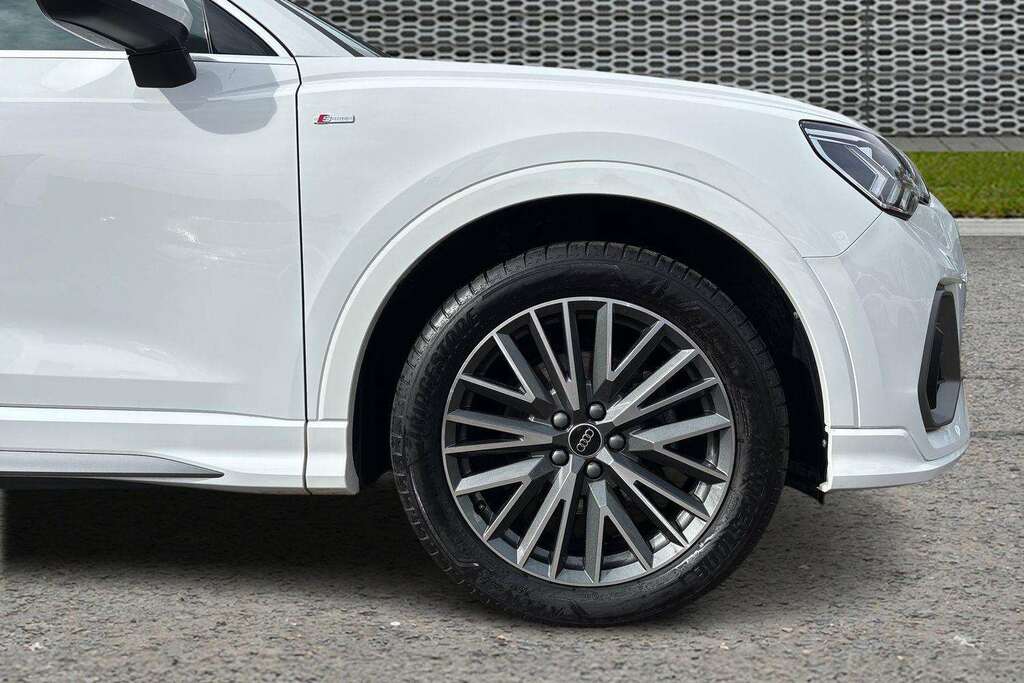 Audi Q3 35 Tfsi Sport S Tronic 2024 White #5