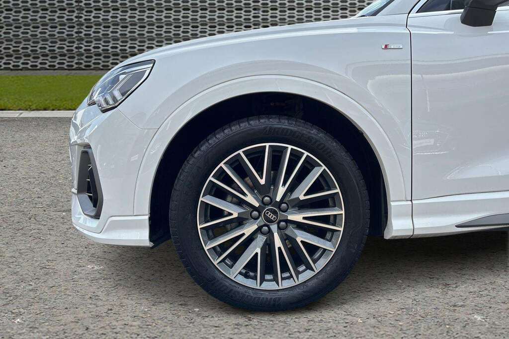 Audi Q3 45 Tfsi E S Line S Tronic Tech Pack Black #11