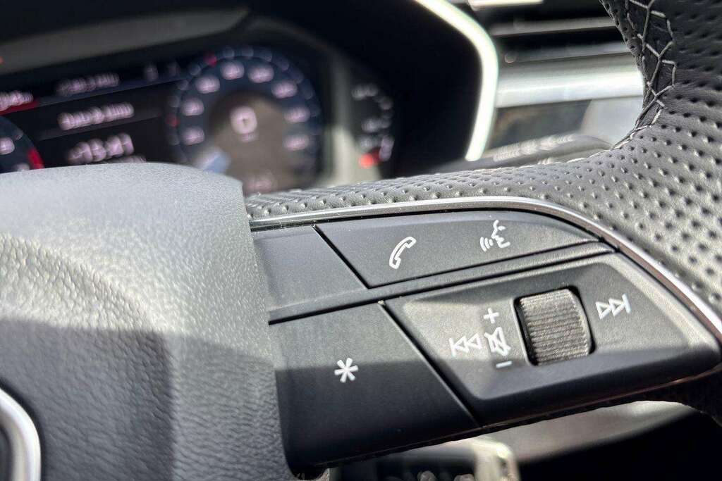 Audi Q3 45 Tfsi E S Line S Tronic Tech Pack Black #17