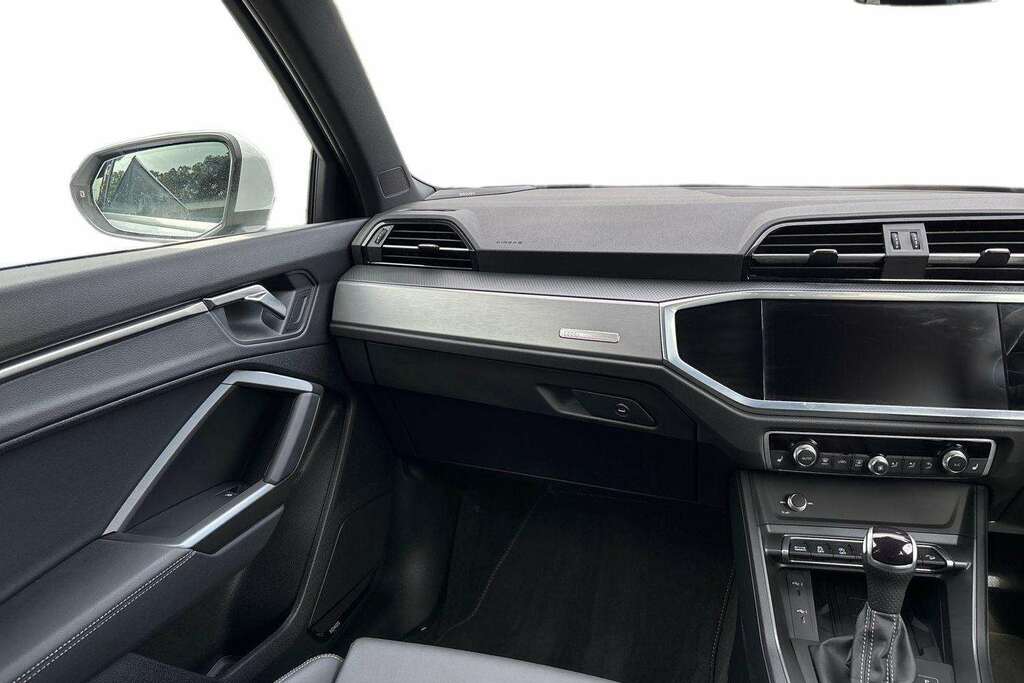 Audi Q3 45 Tfsi E S Line S Tronic Tech Pack Black #19