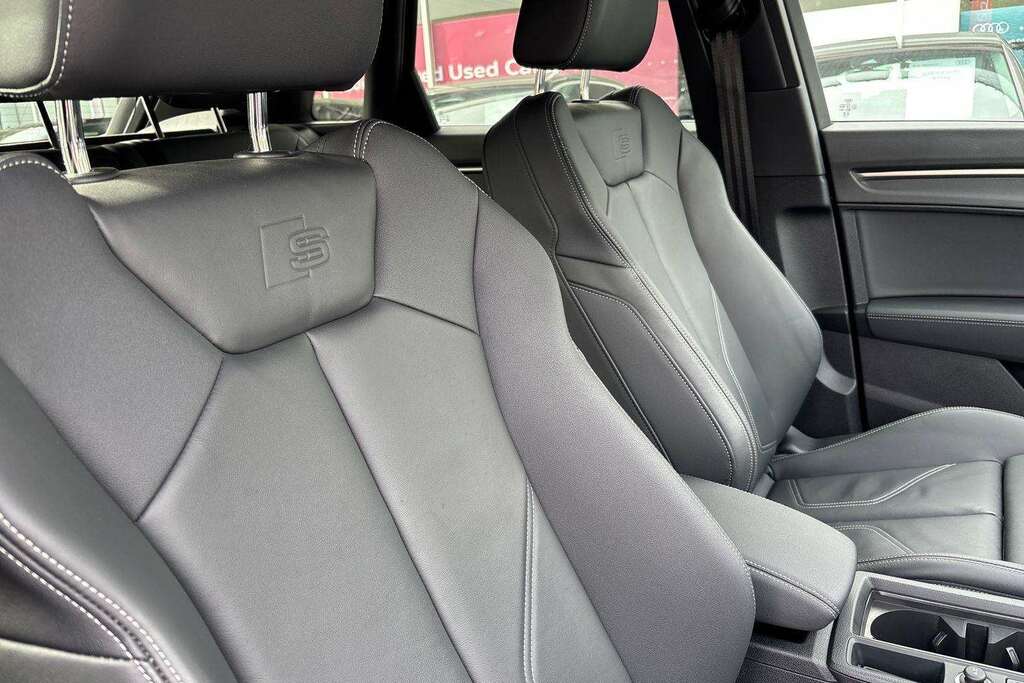 Audi Q3 45 Tfsi E S Line S Tronic Tech Pack Black #31