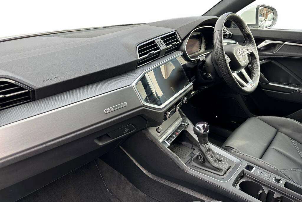 Audi Q3 35 Tfsi Sport S Tronic 2024 White #2