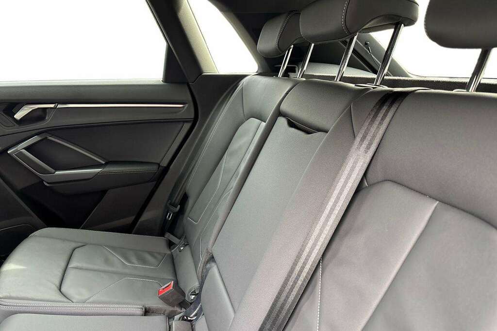 Audi Q3 45 Tfsi E S Line S Tronic Tech Pack Black #22