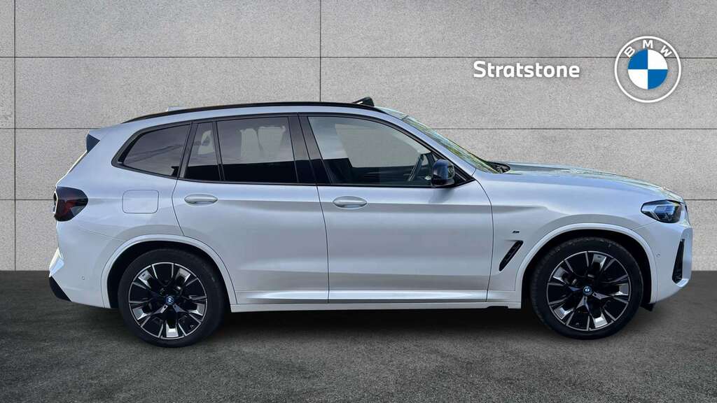 BMW iX3 210Kw M Sport Pro 80Kwh 2023 White #3