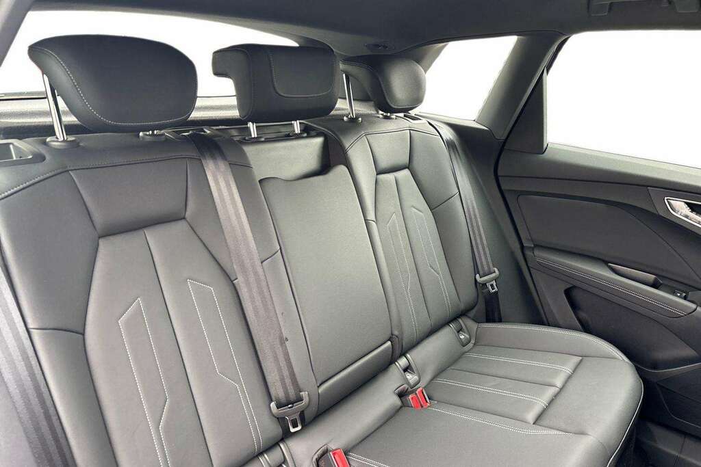 Audi Q4 E Tron 210Kw 45 82Kwh Black Edition Tech Pack Blue #22