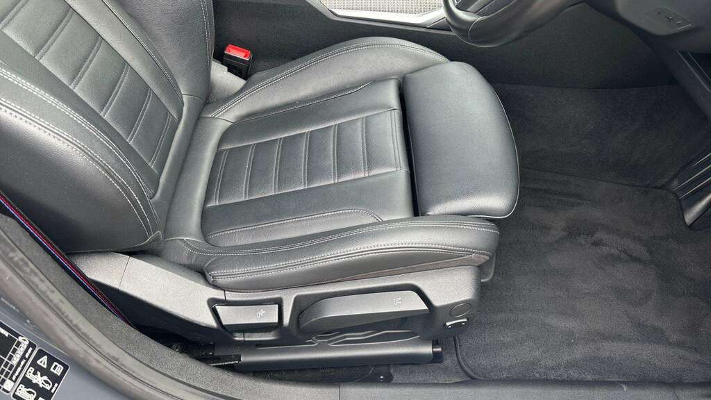 BMW 3 Series 330E Se Pro Step Black #27