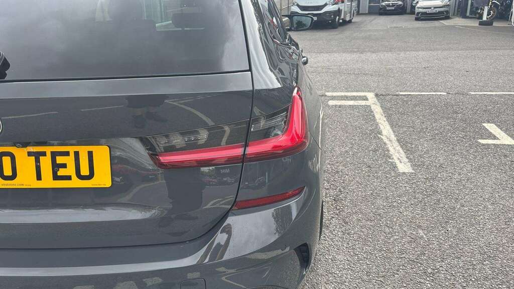 BMW 3 Series 330E Se Pro Step Black #16