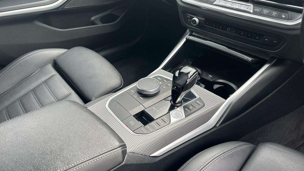 BMW 3 Series 330E Se Pro Step Black #11