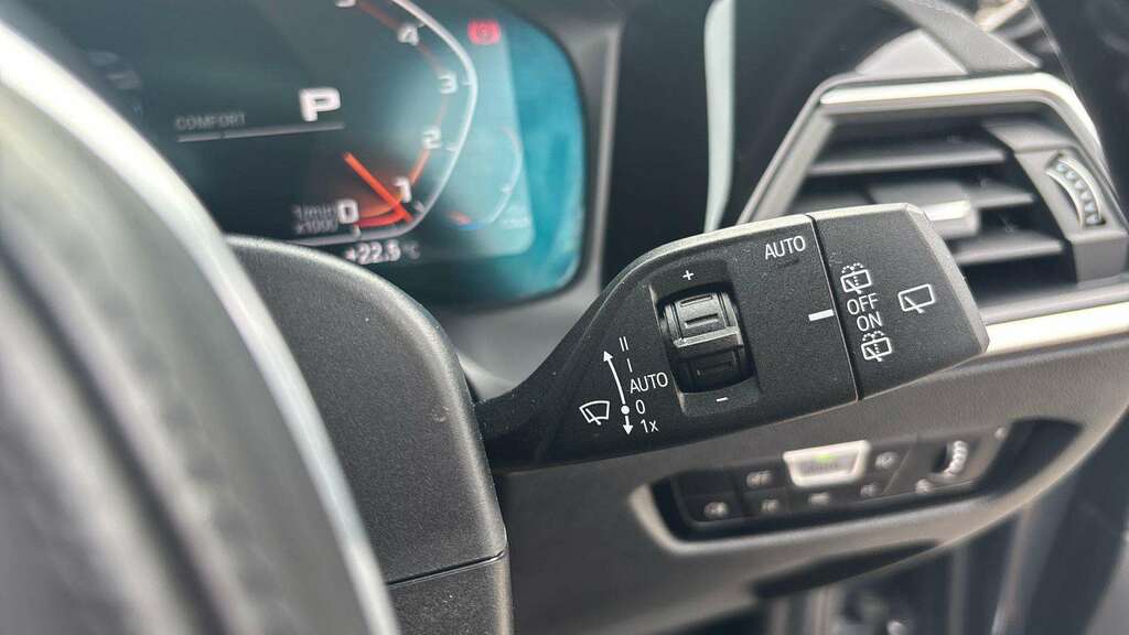 BMW 3 Series 330E Se Pro Step Black #29