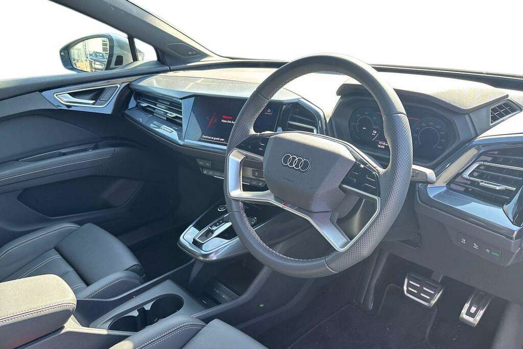 Audi Q4 E Tron Audi Q4 E-tron Black Edition 45 Grey #6
