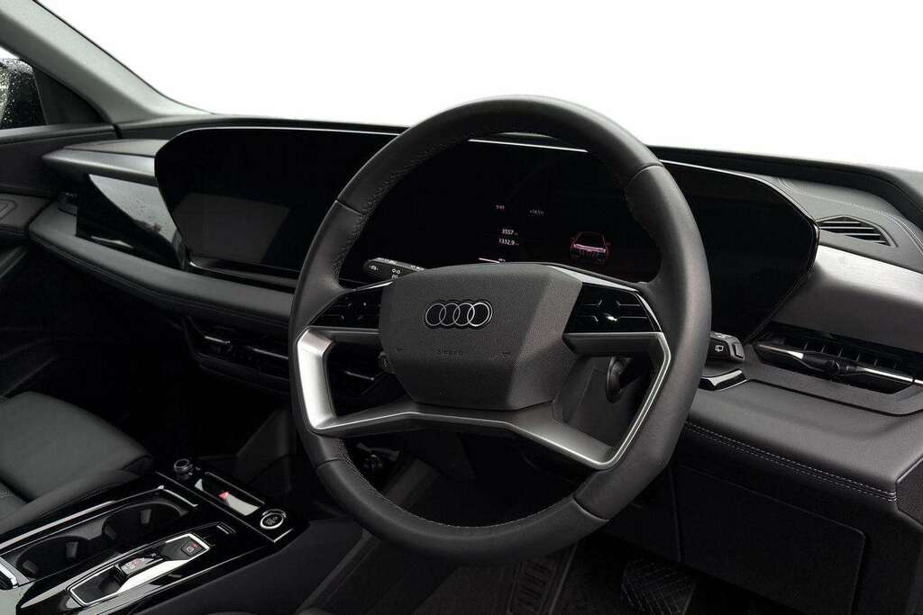 Audi Q6 E-Tron Sport Black #6