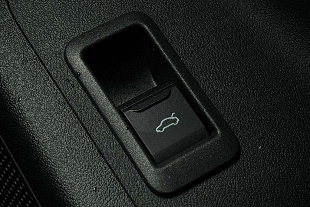 Audi Q6 E-Tron Sport Black #25