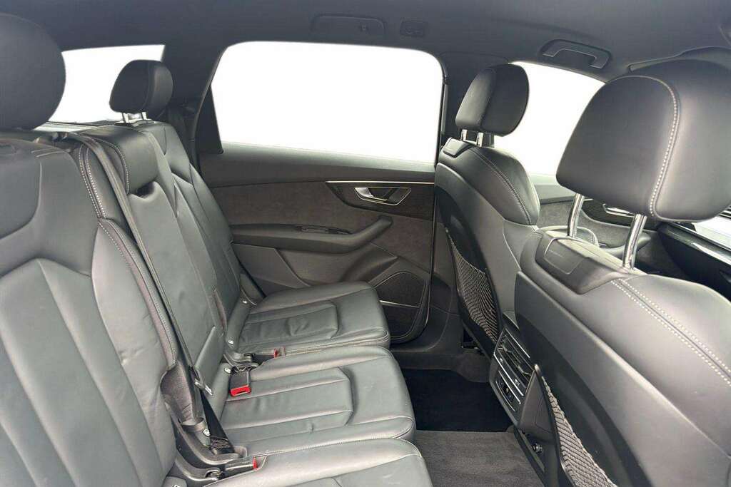 Audi Q7 3.0 Q7 Black Edition Black #21