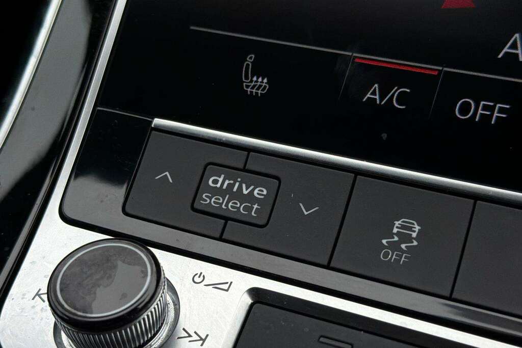 Audi Q7 3.0 Q7 Black Edition Black #30