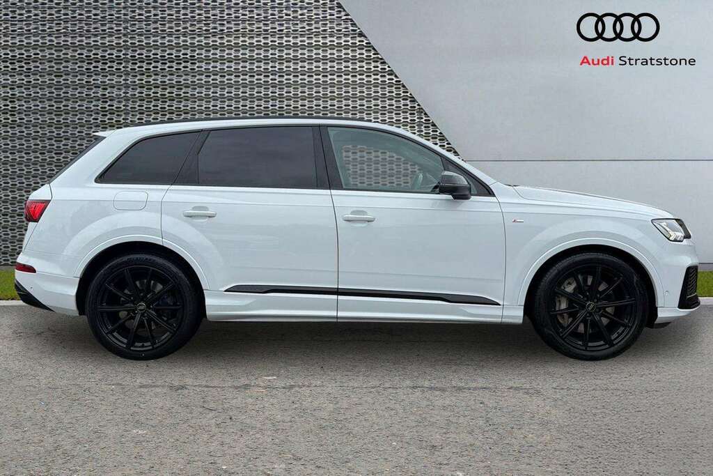 Audi Q7 55 Tfsi E Quattro Black Ed Tiptronic Cs 202 White #4